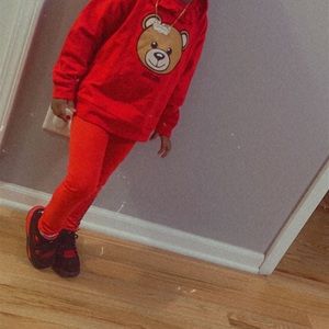 Red,Moschino two piece set. Size 4t